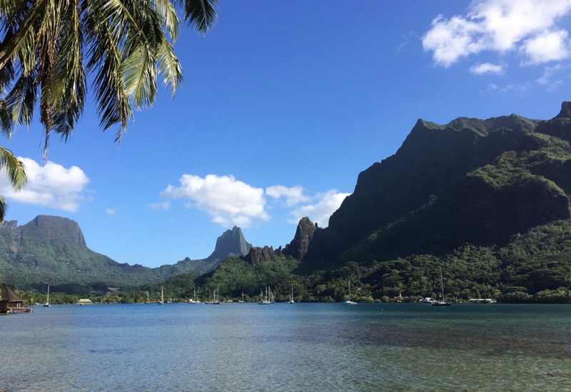 Datei:Moorea, Cooks Bay.png