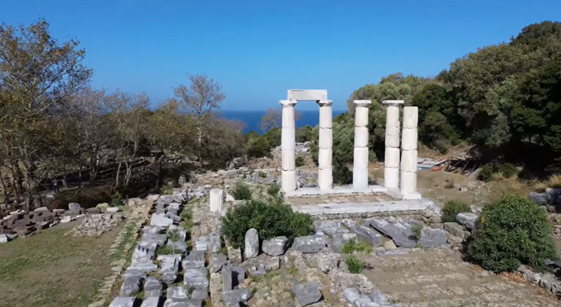 Datei:Samothraki Heiligtum.png