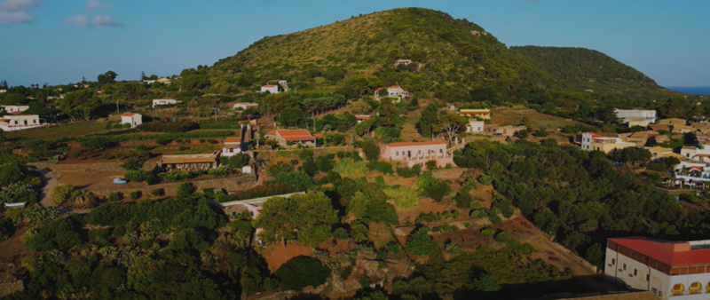 Datei:Ustica.png
